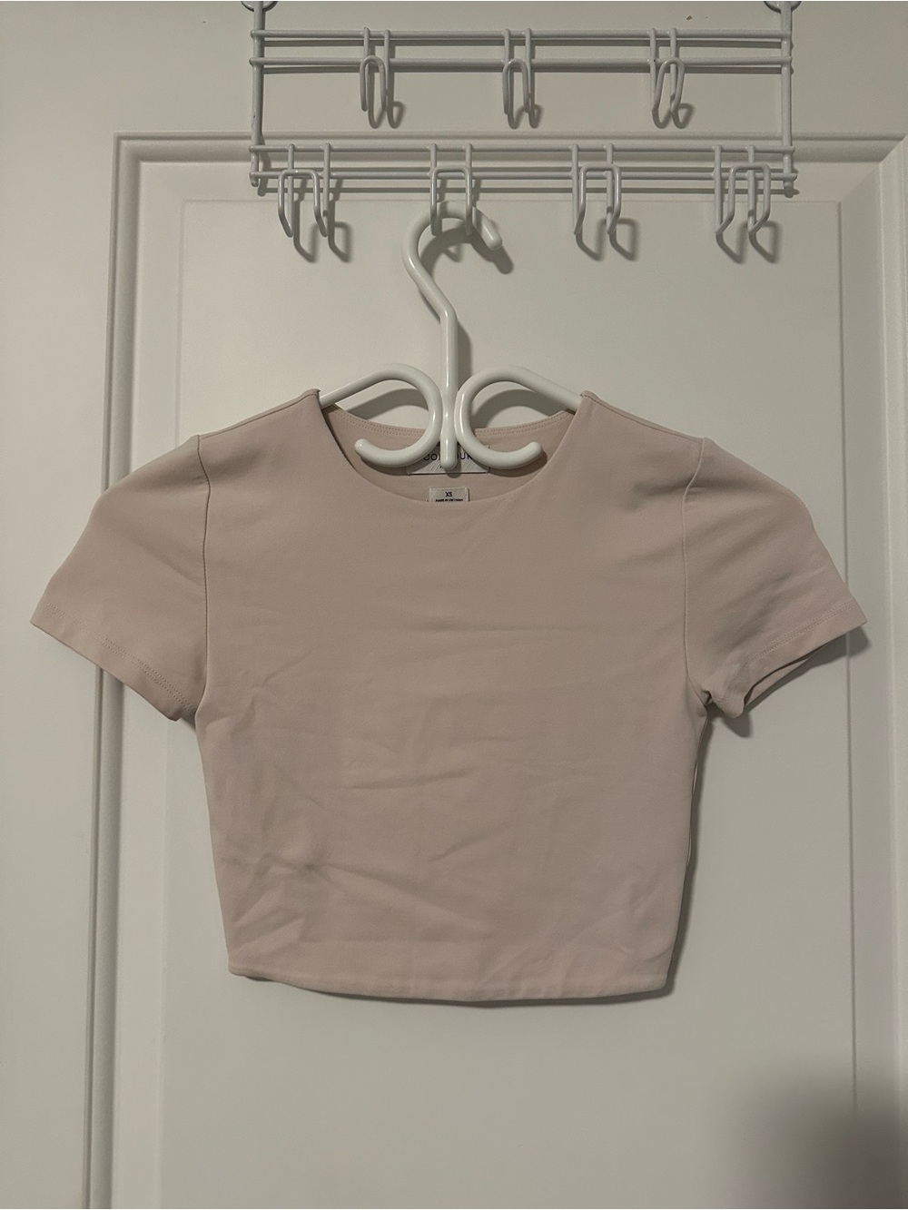 Aritzia Contour Short Sleeve Pale Pink Crop Top